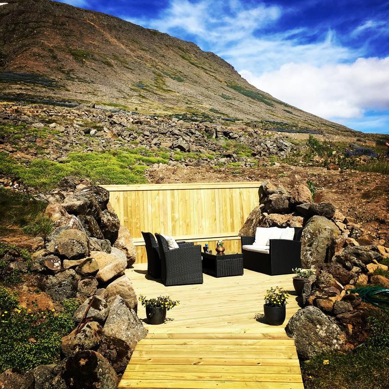 Guesthouse Stekkaból Patreksfjordur Exterior foto